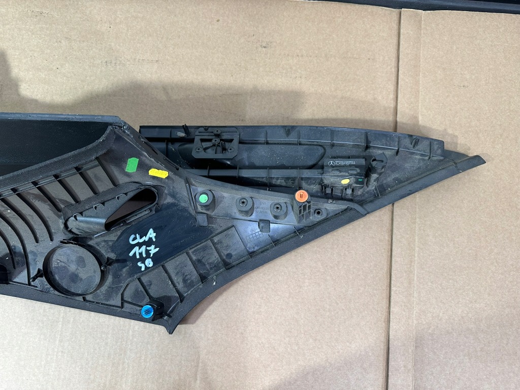 Накладка стойка правый tył,prawa задняя, направляющая шторка mercedes cla w117 универсал sb Киев