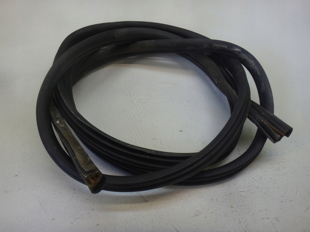 фото №1, Прокладка двері правий перед opel vivaro 2005