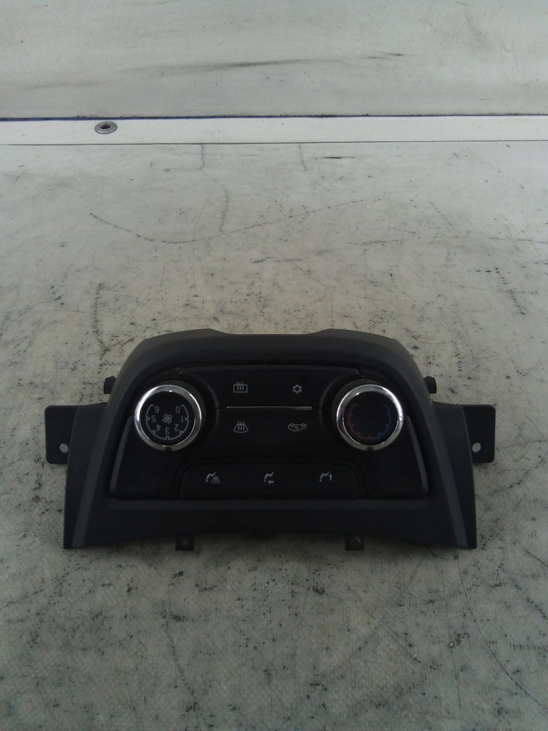 фото №1, D863 панель кондиционера zafira c 39081561