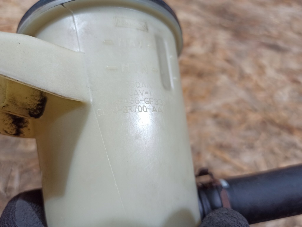 фото №7, Бачок жидкость усилителя expedition navigator