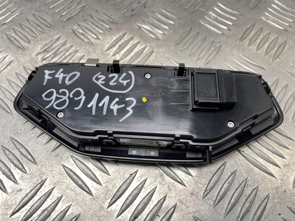 фото №4, Bmw f40 лампа стельовий освітлення салону 9891143