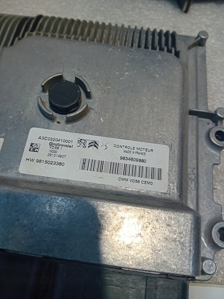 фото №3, Opel corsa f бортовой компьютер 1.2 thp набор стартовый