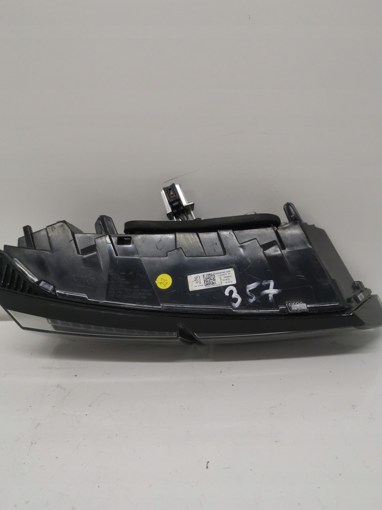 фото №6, Лампа левый задняя peugeot 308 3 iii gt 9835300480