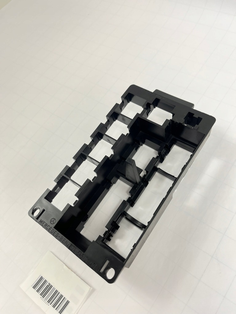 Коробка кронштейн реле корпус mercedes w124 1245050140 Недорого