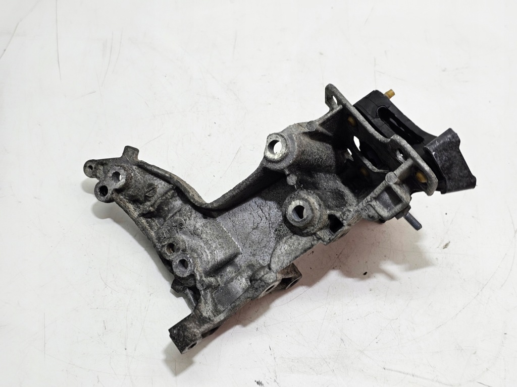 Кронштейн кронштейн кронштейн генератора berlingo partner 3 1.6 hdi #5489 в Украине