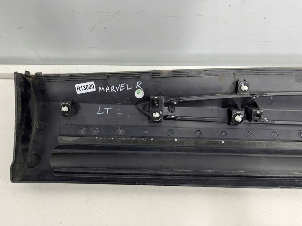 Молдинг mg rising marvel r 2021r.- ліва задня нижня накладка двері 10365417 в Україні