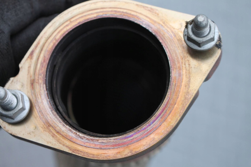 Катализатор catcz095 11516617 10859447 mg hs ii 1.5 turbo 170km 24- с Разборки