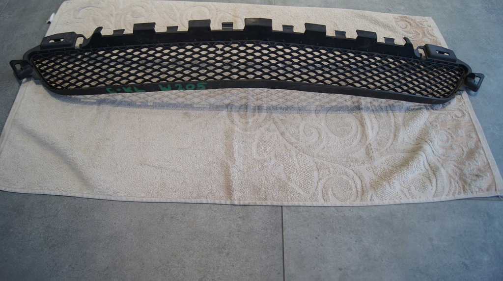 фото №1, Решётка радиатора бампера mercedes c-klasa w205