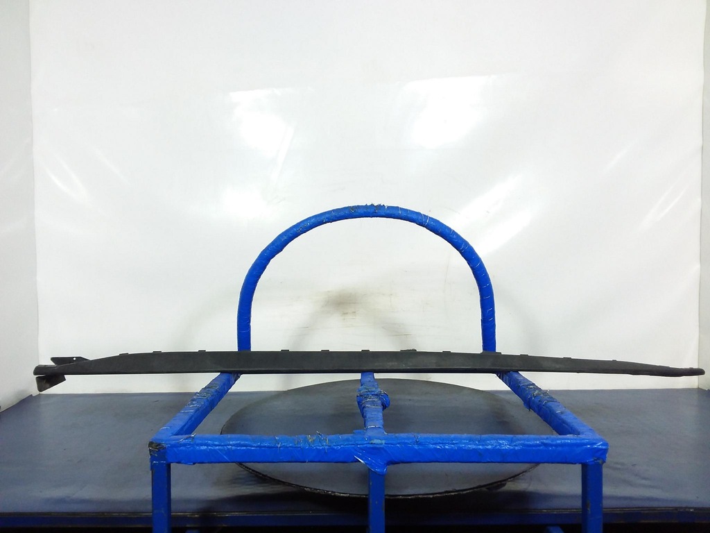 фото №1, Ford mustang mk vi молдинг порог правая