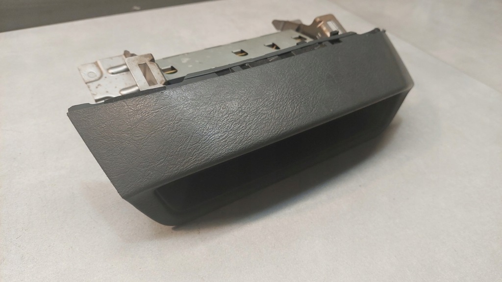 фото №6, Дисплей space wagon iii 2.4 gdi mr444639