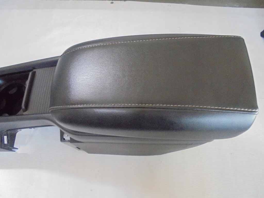 фото №4, Тунель середній підлокітник volvo v40 d2 2013