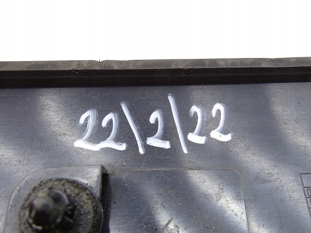 фото №4, Молдинг накладка стойка правый перед sport l320 lift