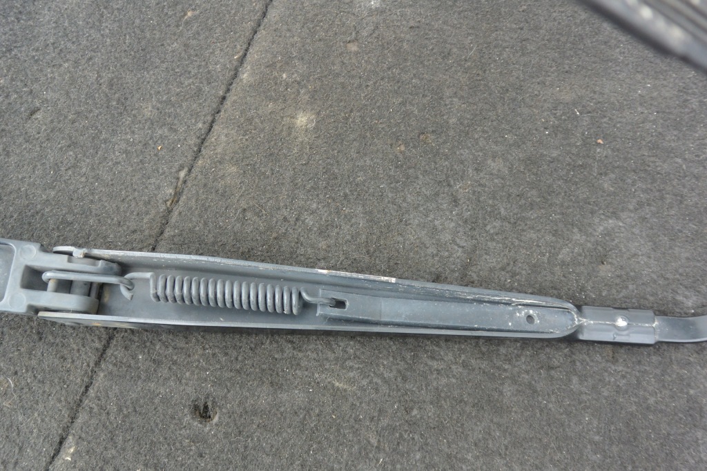 Купити Важіль двірники комплект  tesla model s 12-16 eu