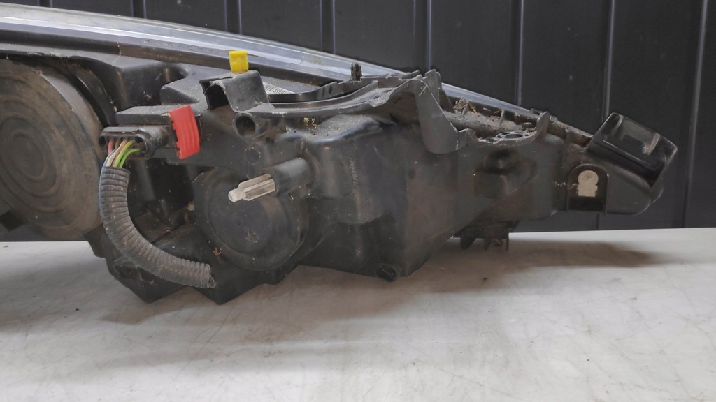 фото №12, Лампа перед левая peugeot 207 линза uk 06-13