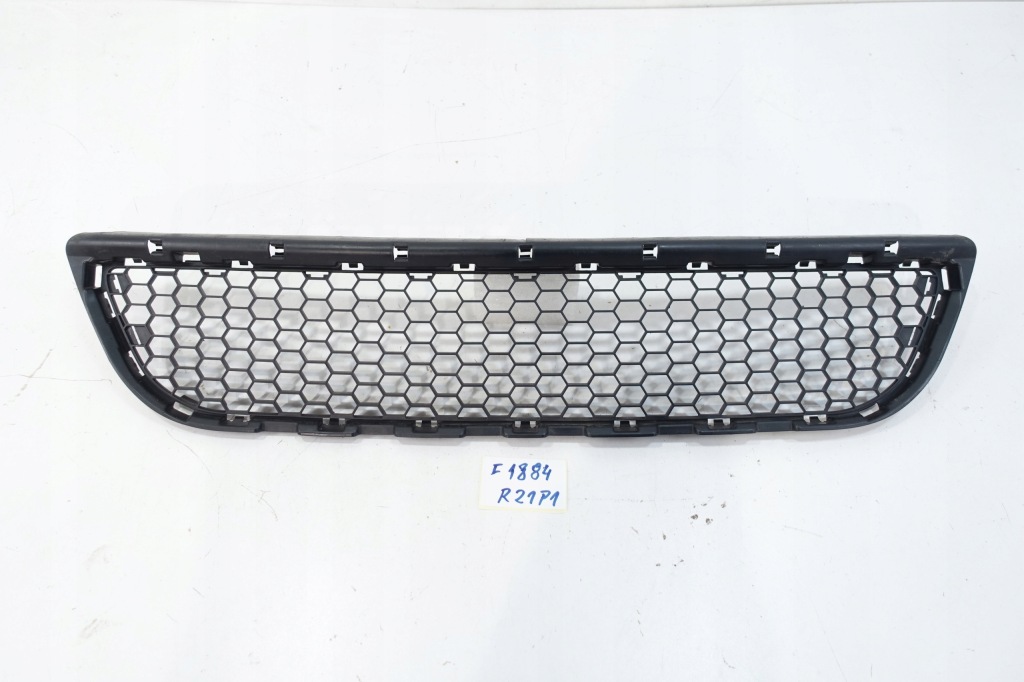 фото №1, Dacia logan lift 2008- решітка радіатора решітка бампера перед 8200604721