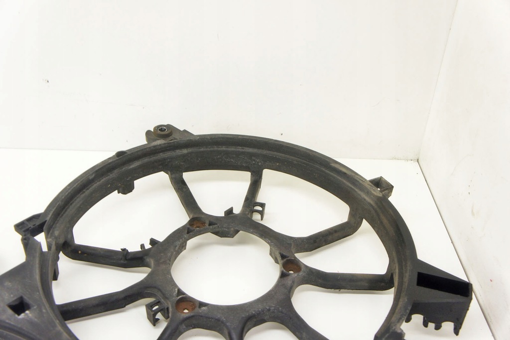 фото №5, Nj170 infiniti g37 3.7i корпус вентилятора