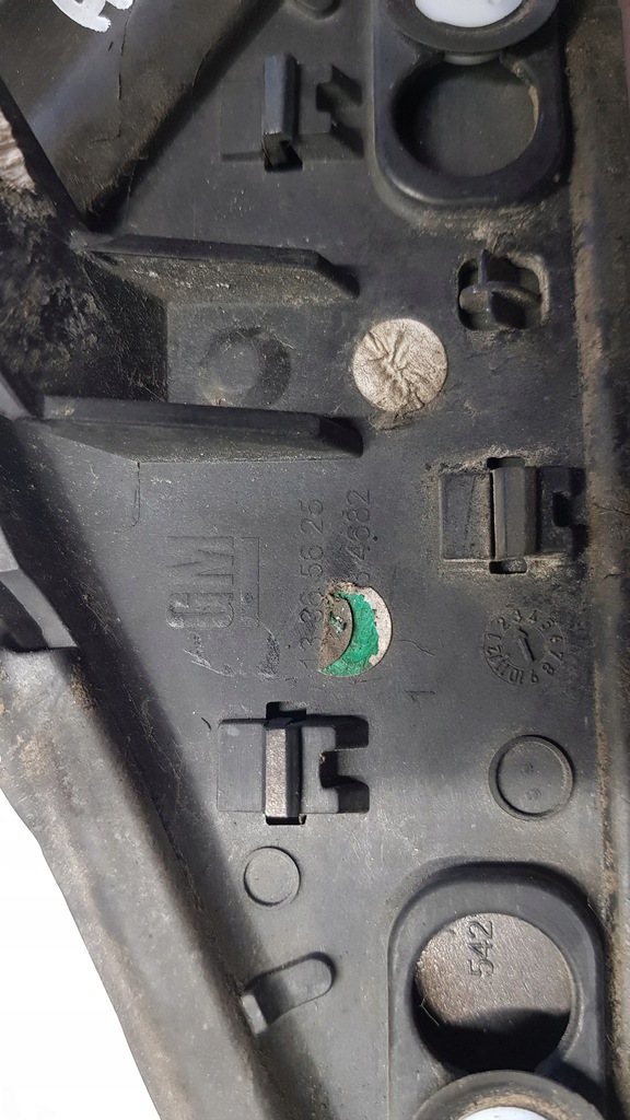 фото №13, Трикутник крила opel adam z190