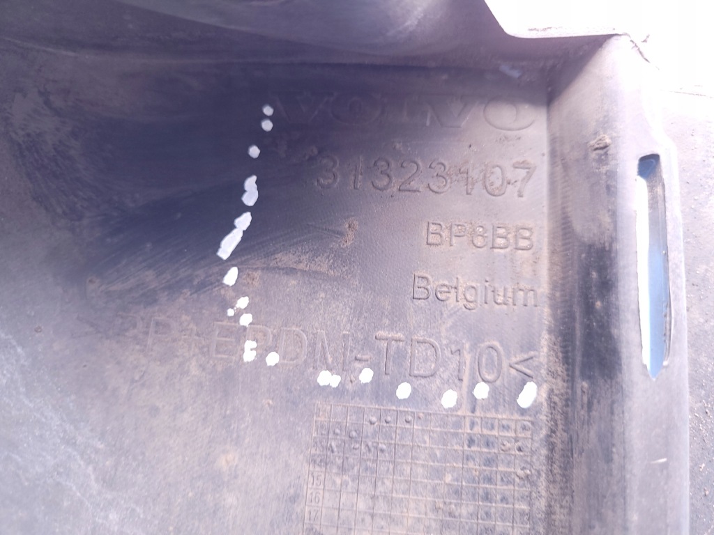 фото №13, Volvo v40 xc40 | бампер диффузор спойлер задняя cross country 31290919 | 0550