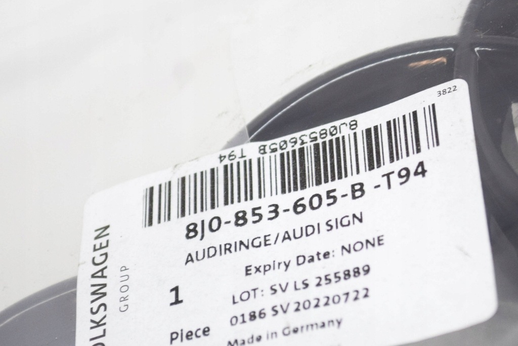 фото №8, Audi a4 b9 передня захист радіатора емблема nowa оригінальна 8j0853605bt9