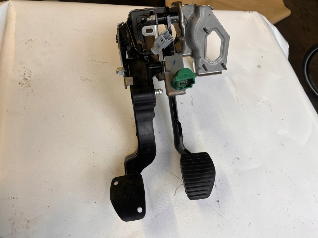 фото №2, Citroen cactus c4 педали основание