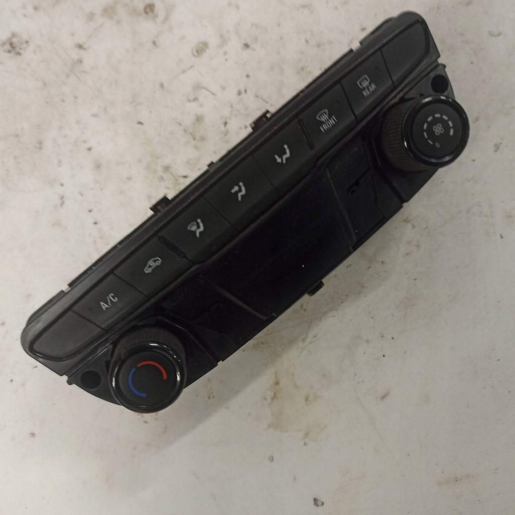 Opel astra k v панель кондиціонера обдув 39042438 Зі Шроту