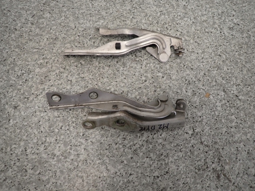 фото №4, Mazda 2 mazda2 02- dy петля капот левый lub правый