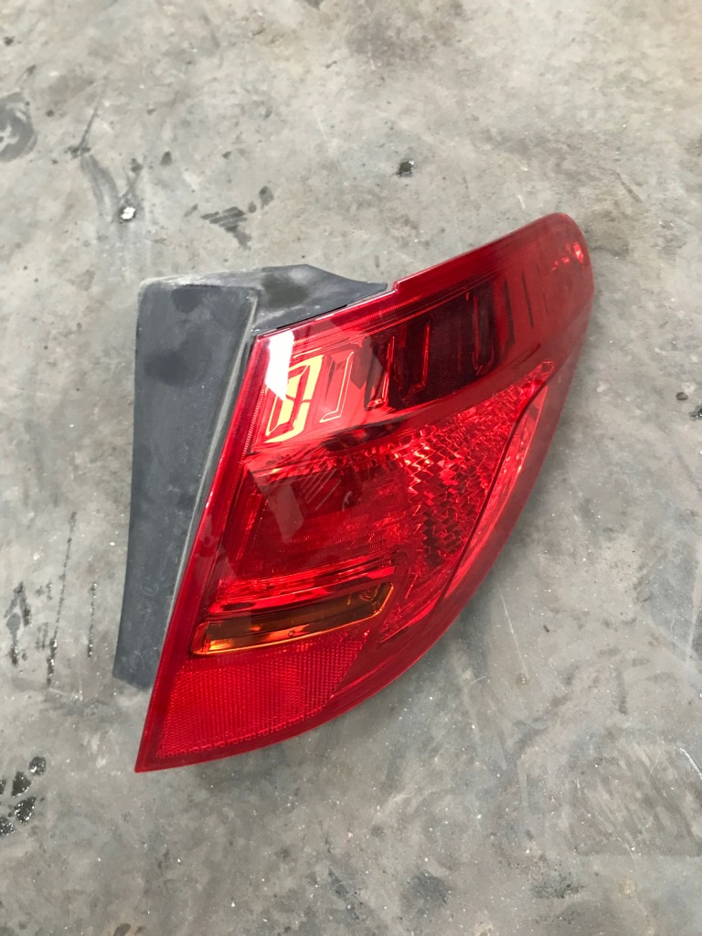 фото №1, Opel meriva b лампа задняя правая 13434860