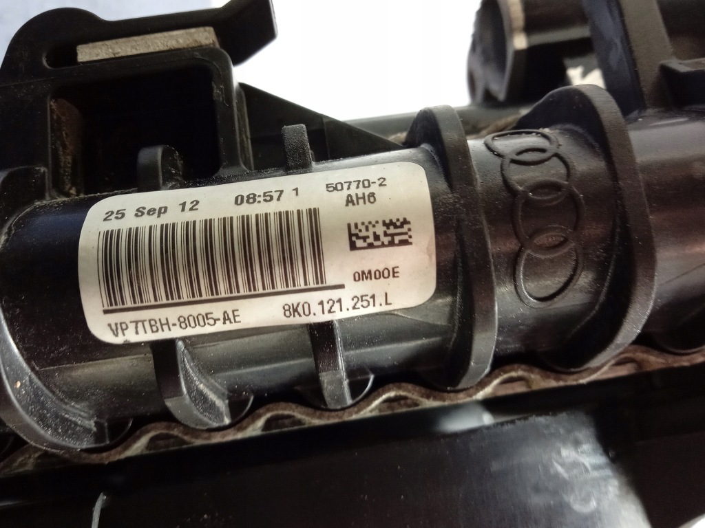 Audi a4 b8 2.0 tfsi комплект радіатор води кондиціонера інтеркулер Недорого