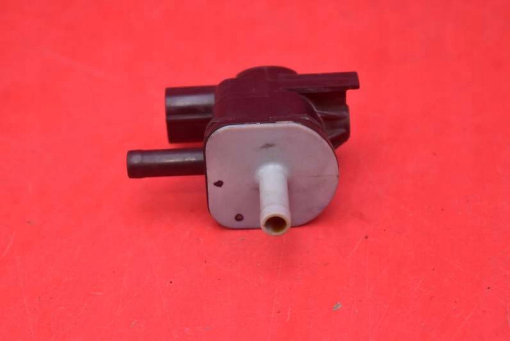 фото №6, Клапан вакууму 90910-12276 toyota prius iii xw30 1.8 hybrid 99 km 09-11