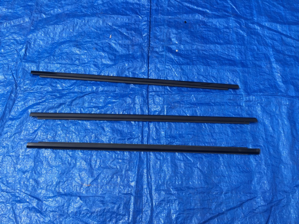 фото №1, Jeep grand cherokee wl 21 22 23 молдинг с дверь