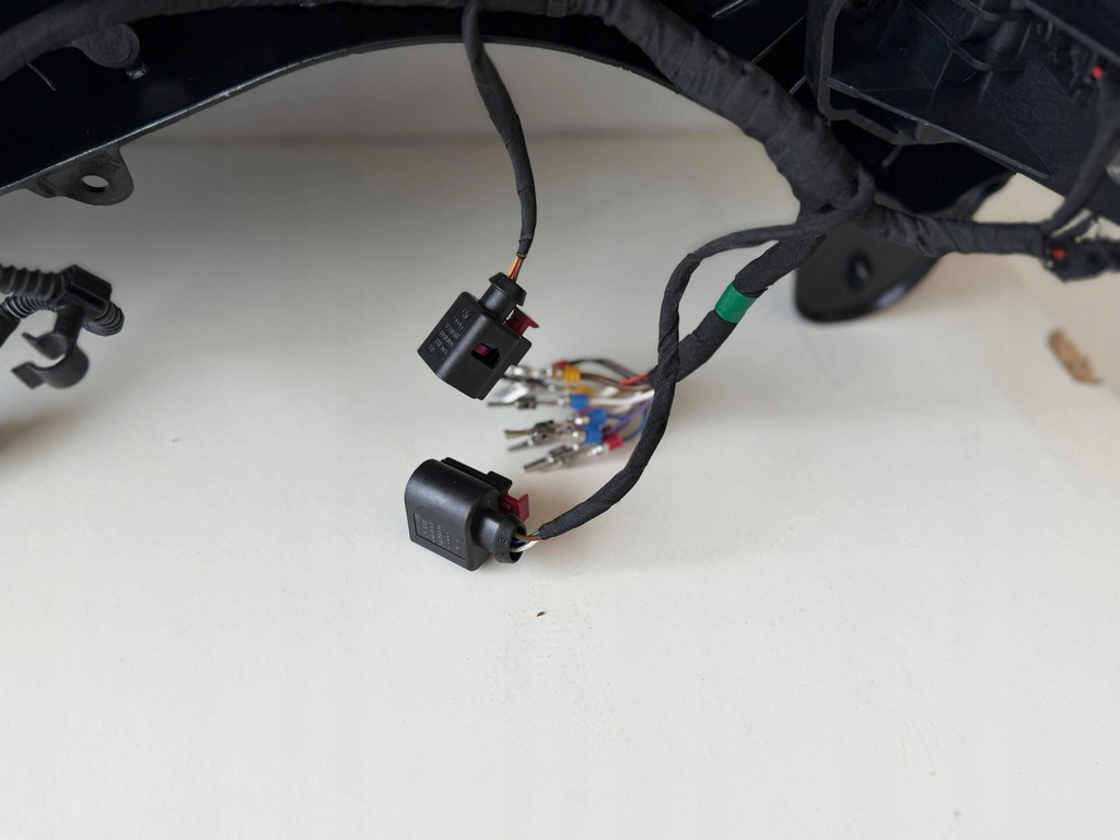 фото №6, Porsche 911 992 спойлер задняя 992827233 h оригинал