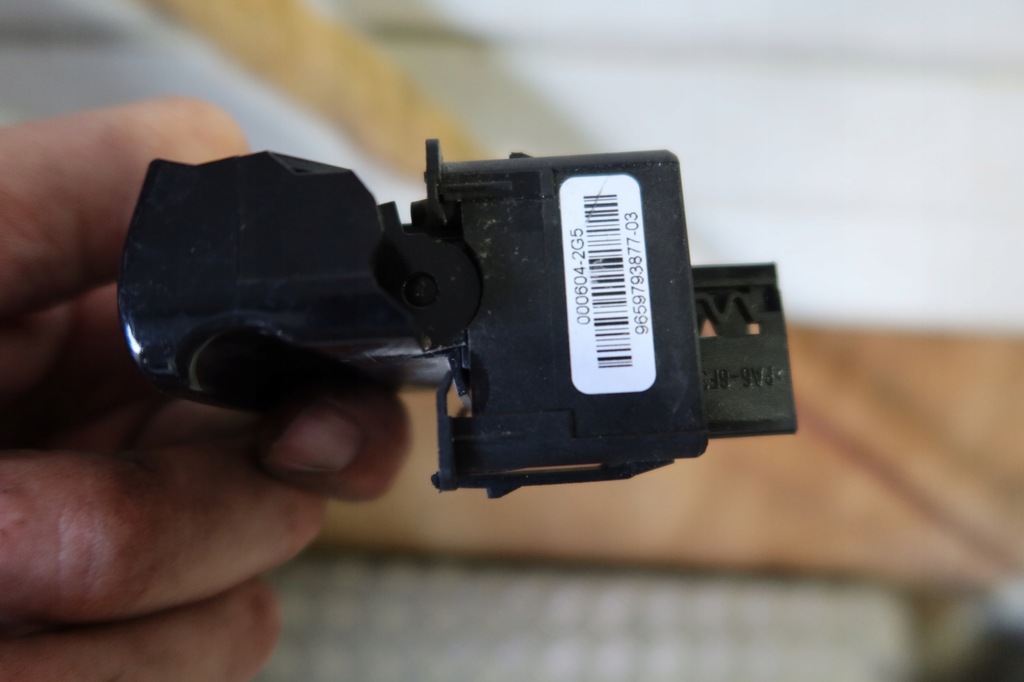 фото №6, Кнопка тормоза ручного peugeot 3008 9659793877