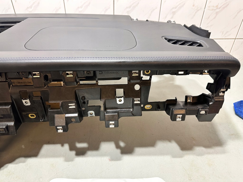 фото №6, Консоль панель приладів оригінал porsche macan 95b комплект оригінал niebieskie ремені