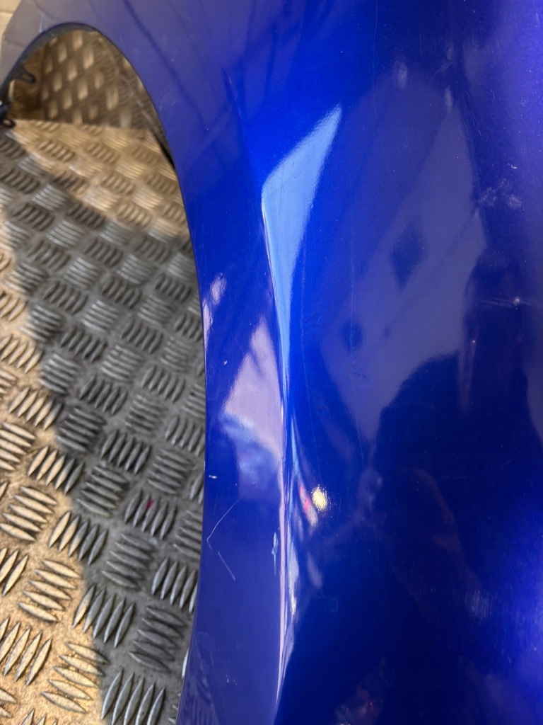 Hyundai ioniq крила праві перед yp5 в Україні