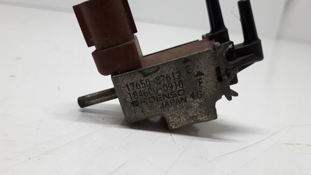 фото №7, Daihatsu feroza клапан вакууму 17650-87612