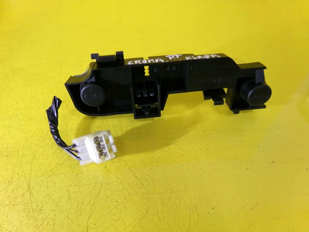 фото №6, Вкладыш лампы правый задняя w крышка fiat croma 27.48.22.01 nr953