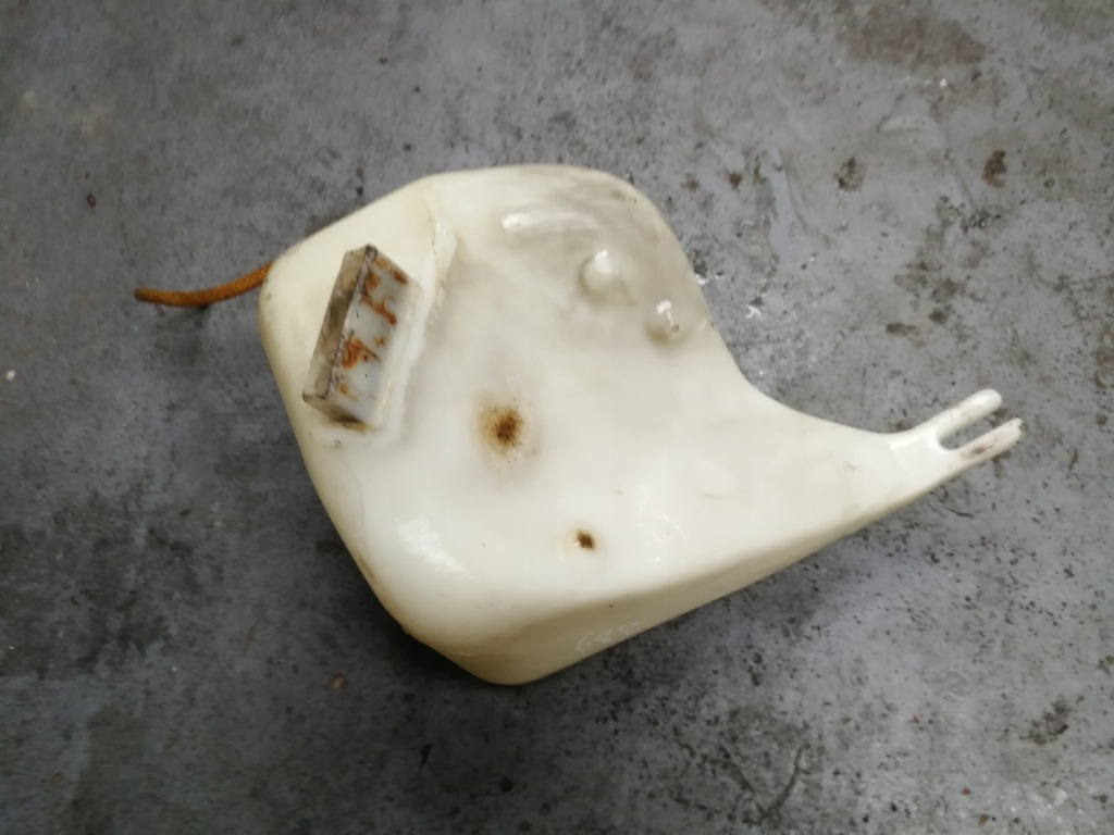 фото №5, Бачок омивача помпа bmw e30