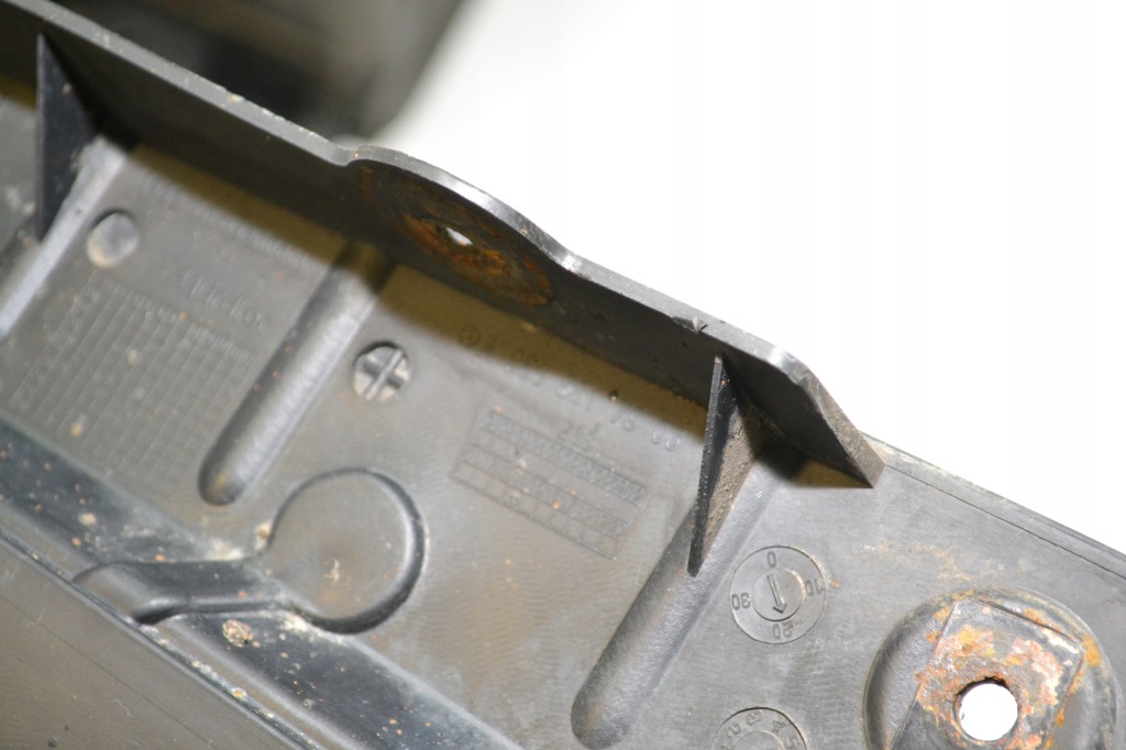 Mercedes actros mp4 подкрылок левая защита бардачка брызговик a9608817903 Недорого