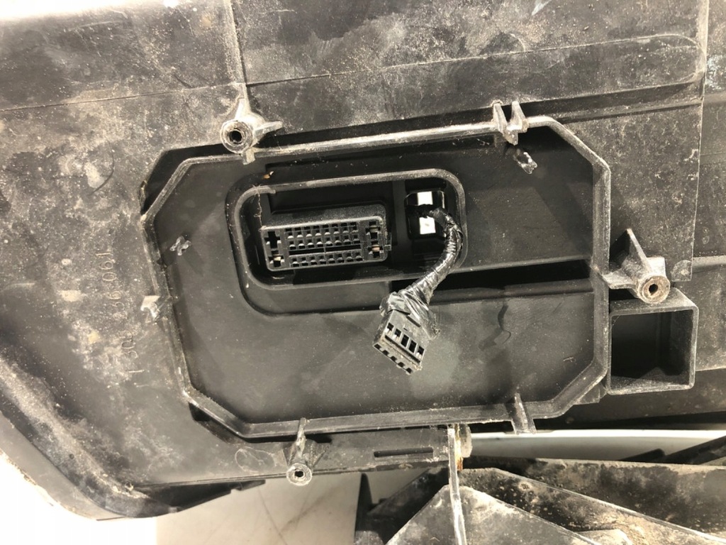 фото №8, Фара правий перед citroen c6 9660983180