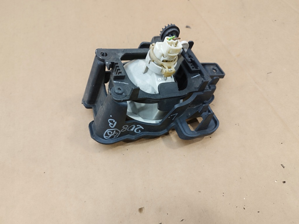 фото №3, Протитуманна фара + корзина рамка правий перед peugeot 208 i 2012-2015 9675450980