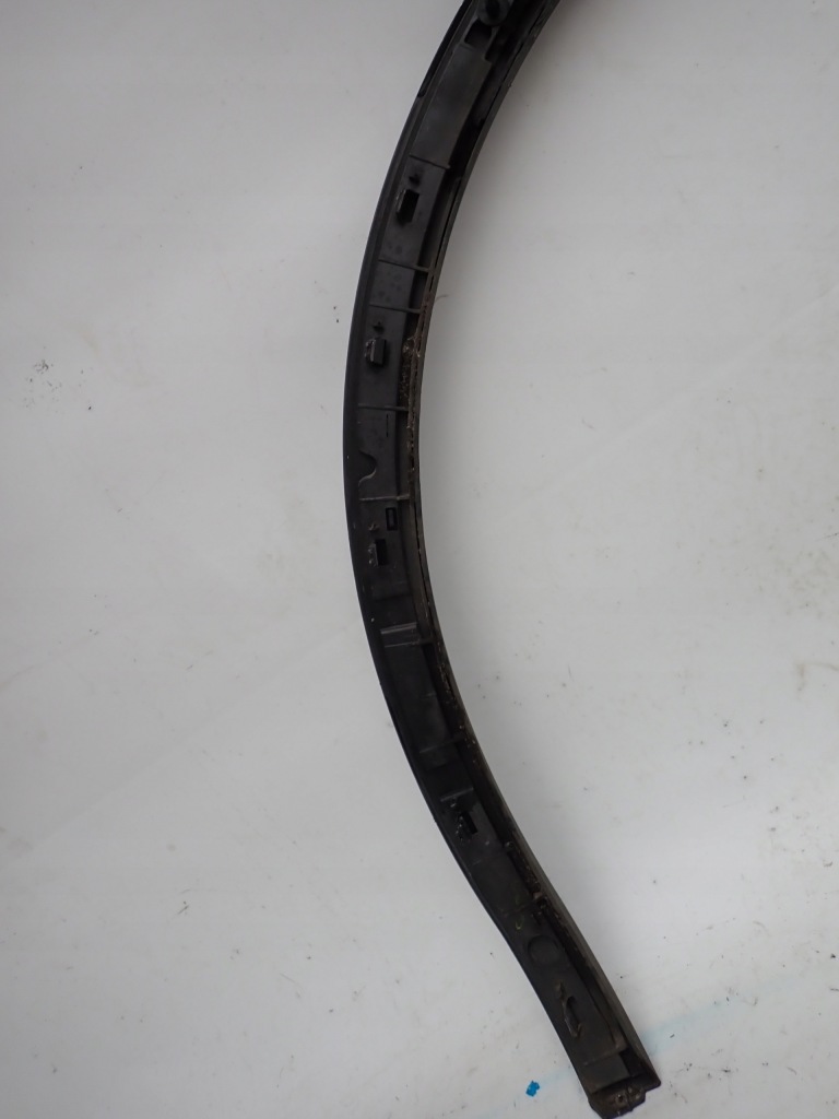 фото №12, Audi q5 80a 16- молдинг na крыло правая перед передняя 80a853718d