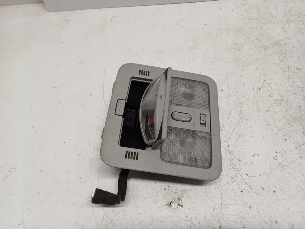 фото №1, Renault koleos 1 i 07- лампа освітлення салону панорама