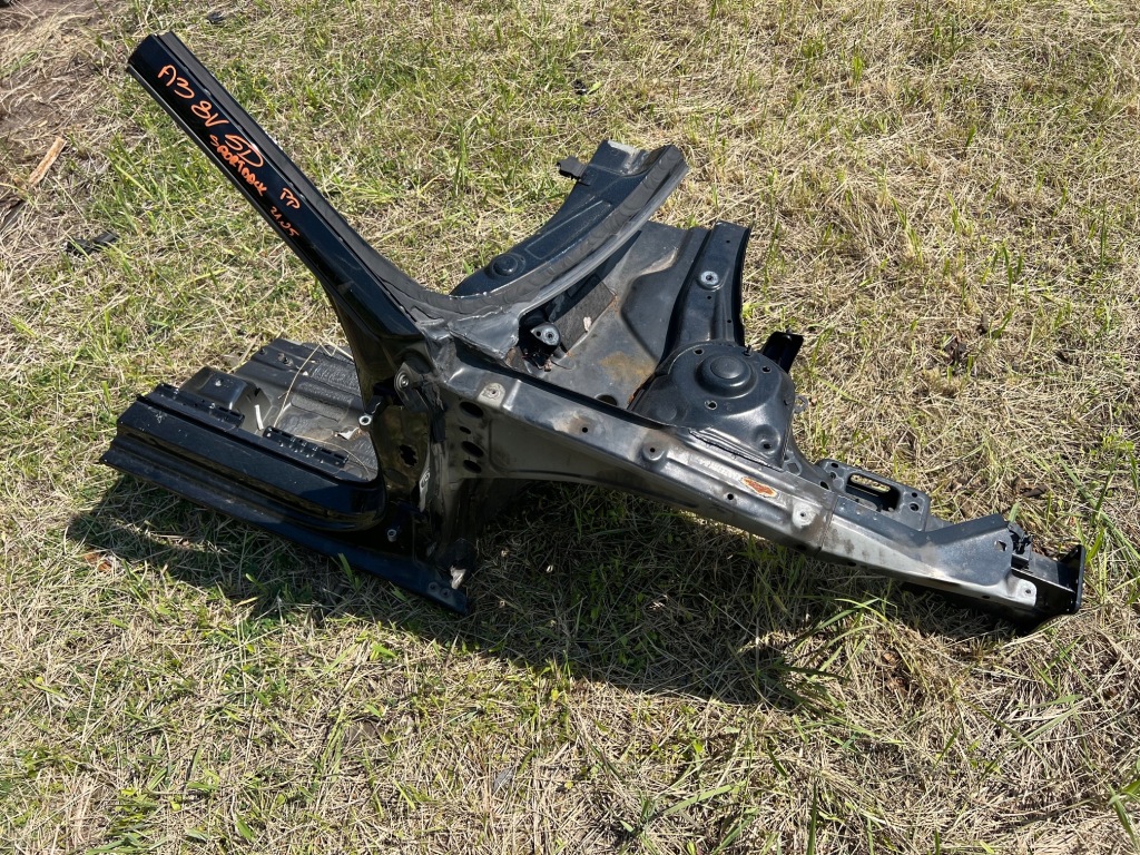 Купить Audi a3 8v 5d sportback четверть порог лонжерон стойку правый  перед фартук