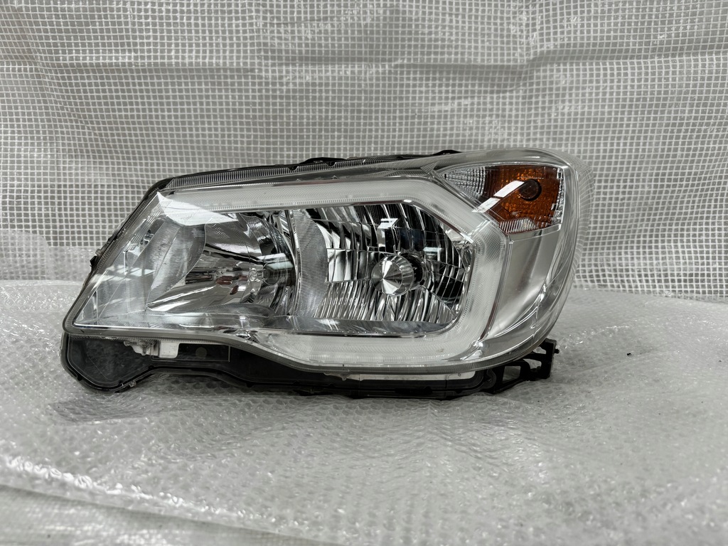 фото №1, Subaru forester lift ліва лампа ксенон