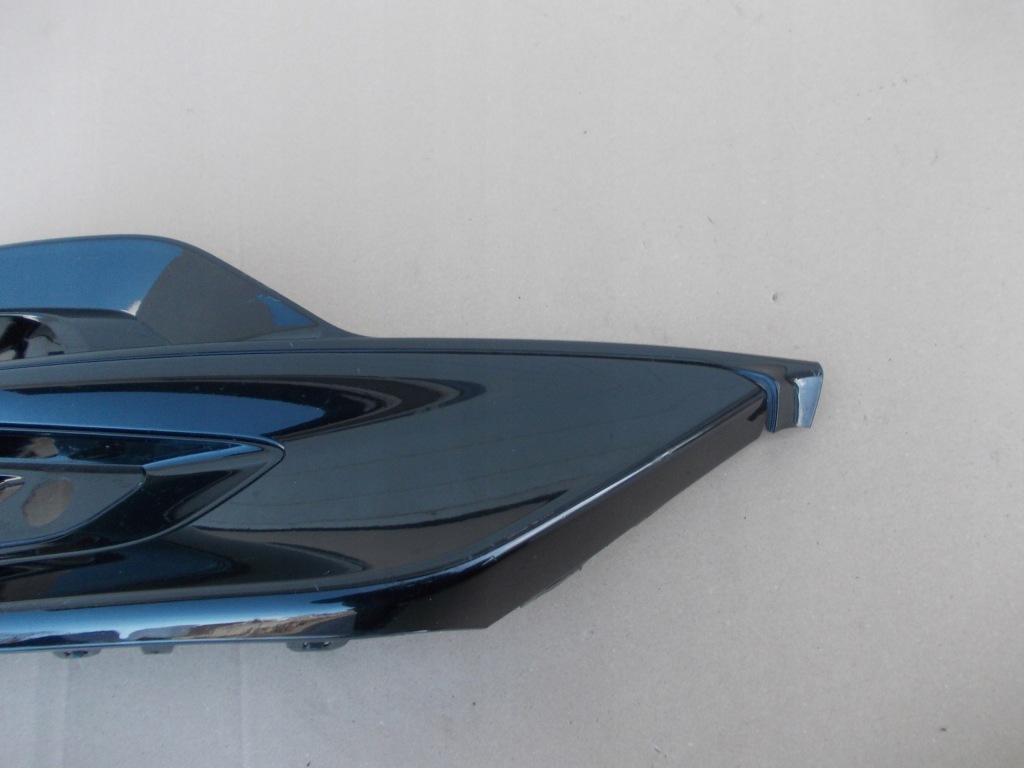 Решётка  решётка рамка правый  противотуманной фары бампера ford kuga mk3 st lv4b-17c754-c с Разборки