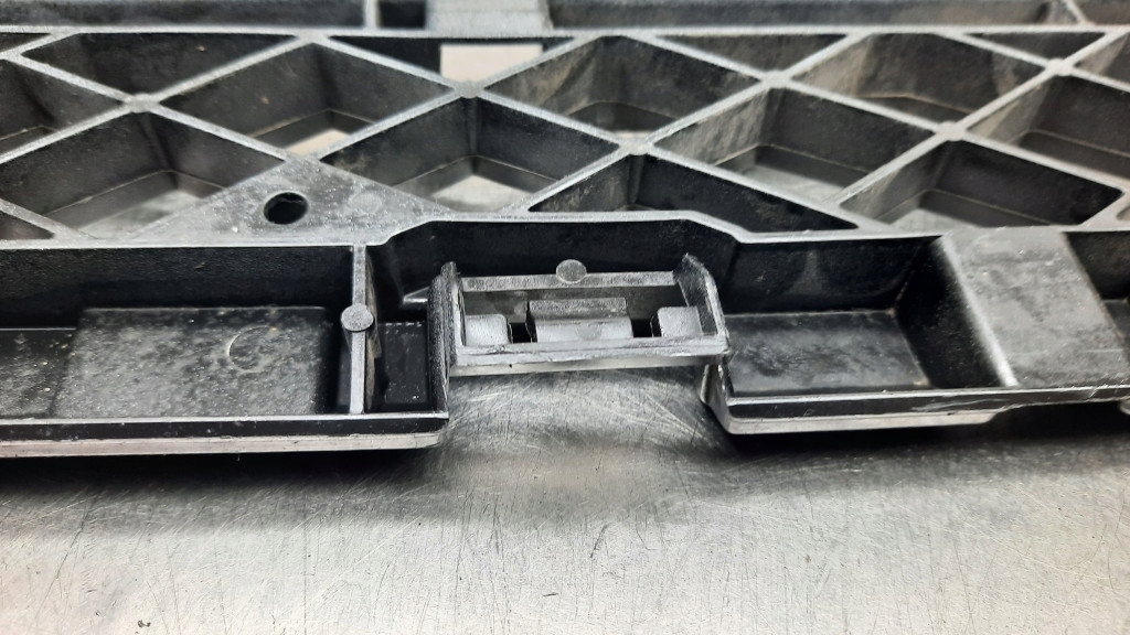 фото №3, Напрямна бампера задня задній 31407983 volvo xc60 ii 18-