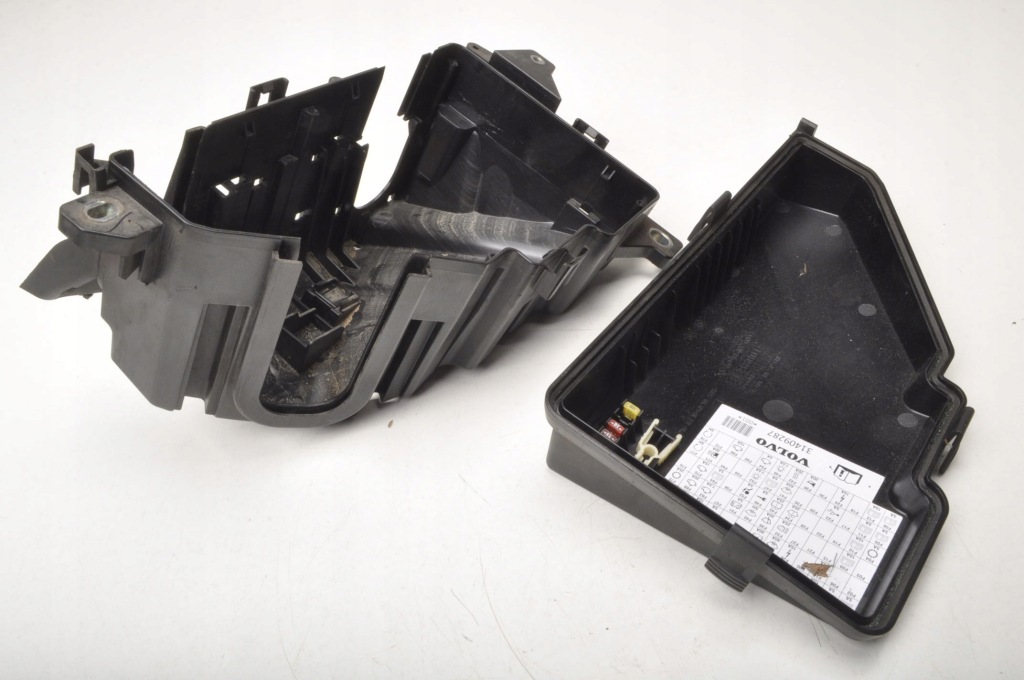 Volvo xc90 ii 2.0 d5 корпус коробка предохранителей 30398001 31409287 Киев