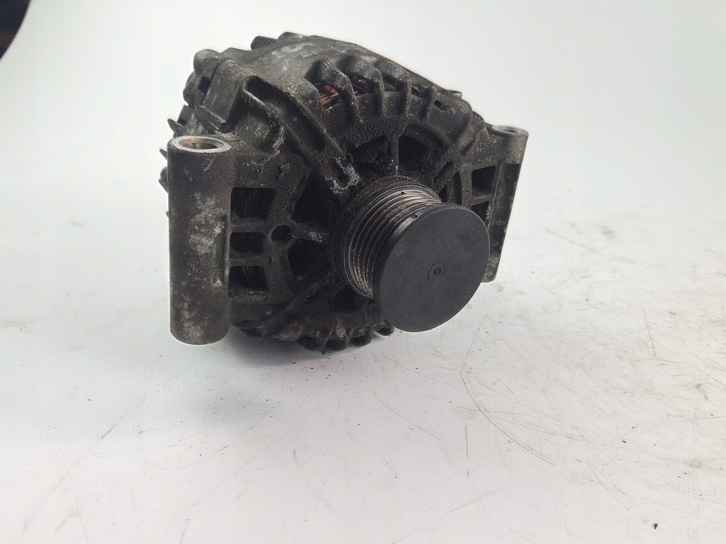 Купить Генератор peugeot 207 v7576513