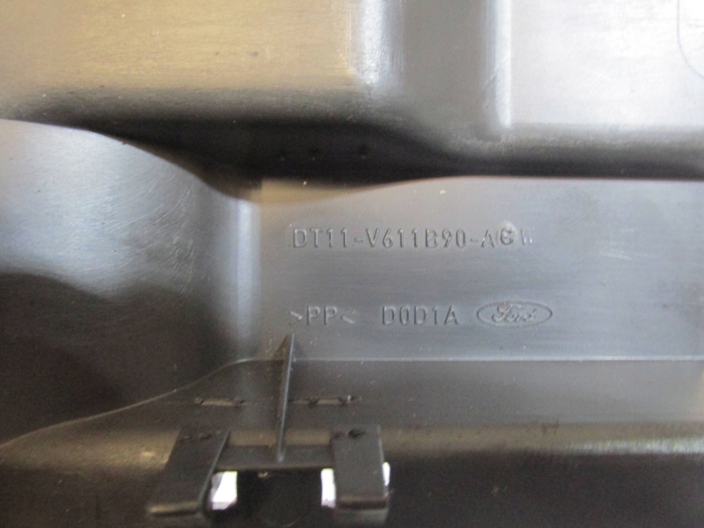 Заглушка поперечина середнього connect mk2 2016 rok [137] в Україні