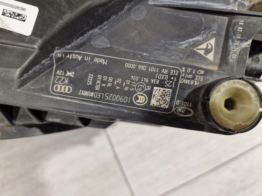 Audi q3 2 83a фара правый  передняя full led Недорого